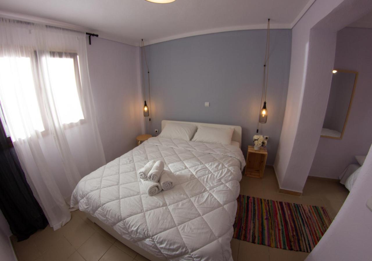 Beachfront Stylish Maisonette In イエリソス エクステリア 写真